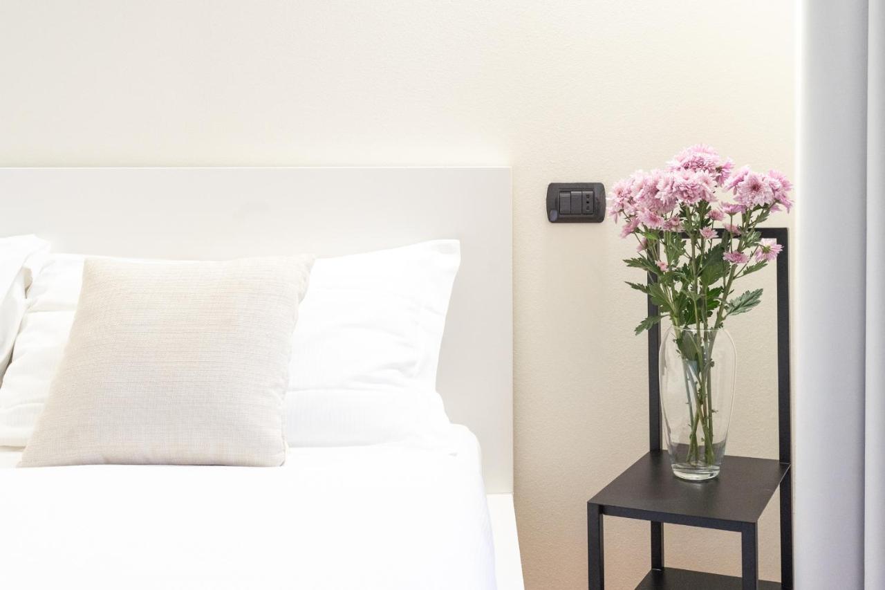 White Flat In Como City Center By Rent All Côme Extérieur photo