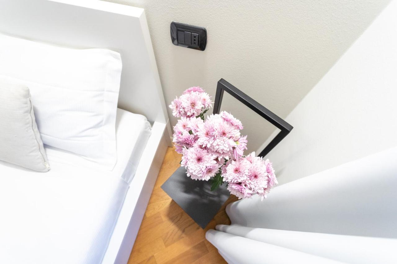 White Flat In Como City Center By Rent All Côme Extérieur photo
